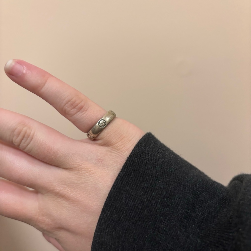 Gucci Silver “Blind for Love” Ring